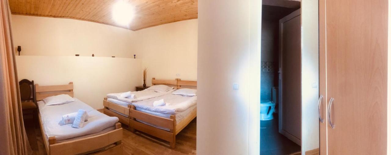 Guesthouse And Cottage Nicolo Kazbegi Extérieur photo