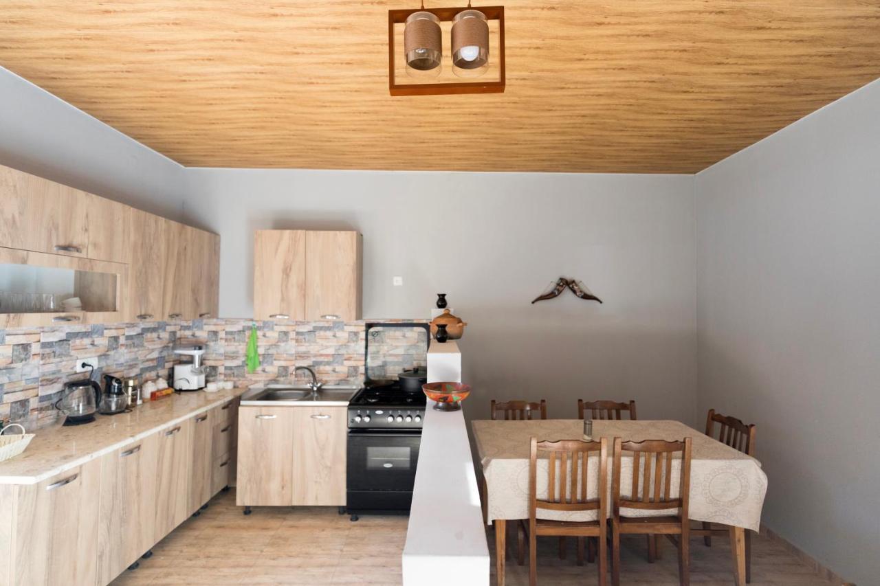 Guesthouse And Cottage Nicolo Kazbegi Extérieur photo